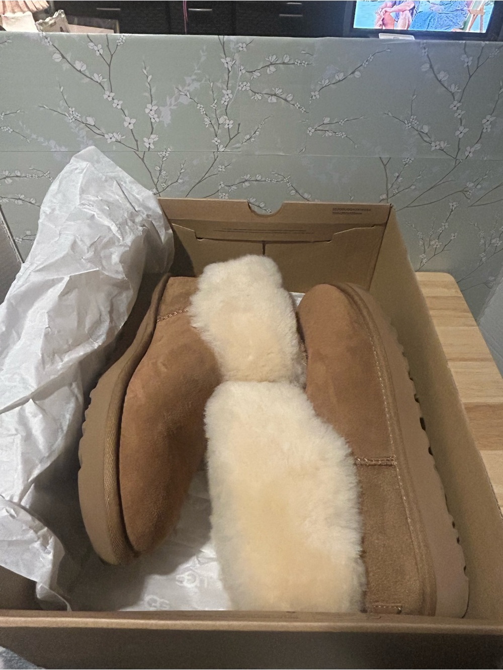 UGG Chestnut W Classic Mini Fluff Boots